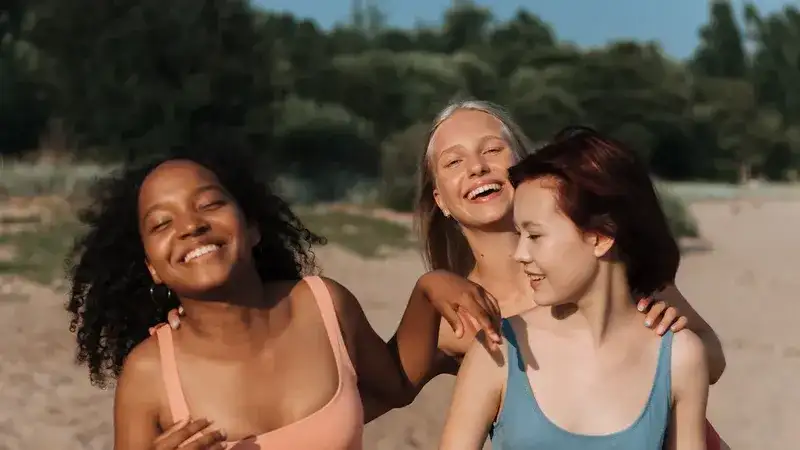 La guida definitiva alla scelta di un produttore di costumi da bagno per il tuo marchio